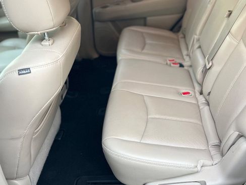 Used 2020 Nissan Pathfinder Platinum image 14