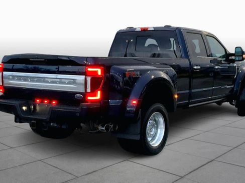 Used 2022 Ford F450 Platinum w/ FX4 Off-Road Package image 11