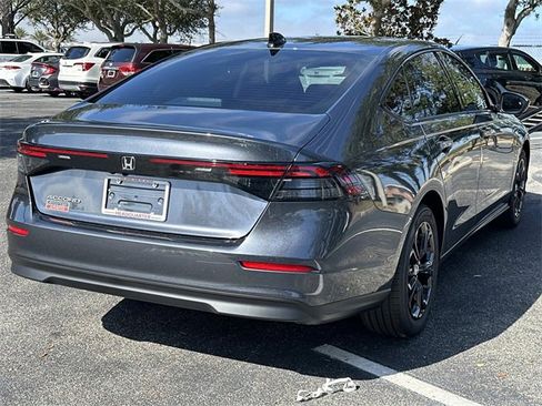 New 2025 Honda Accord SE image 3