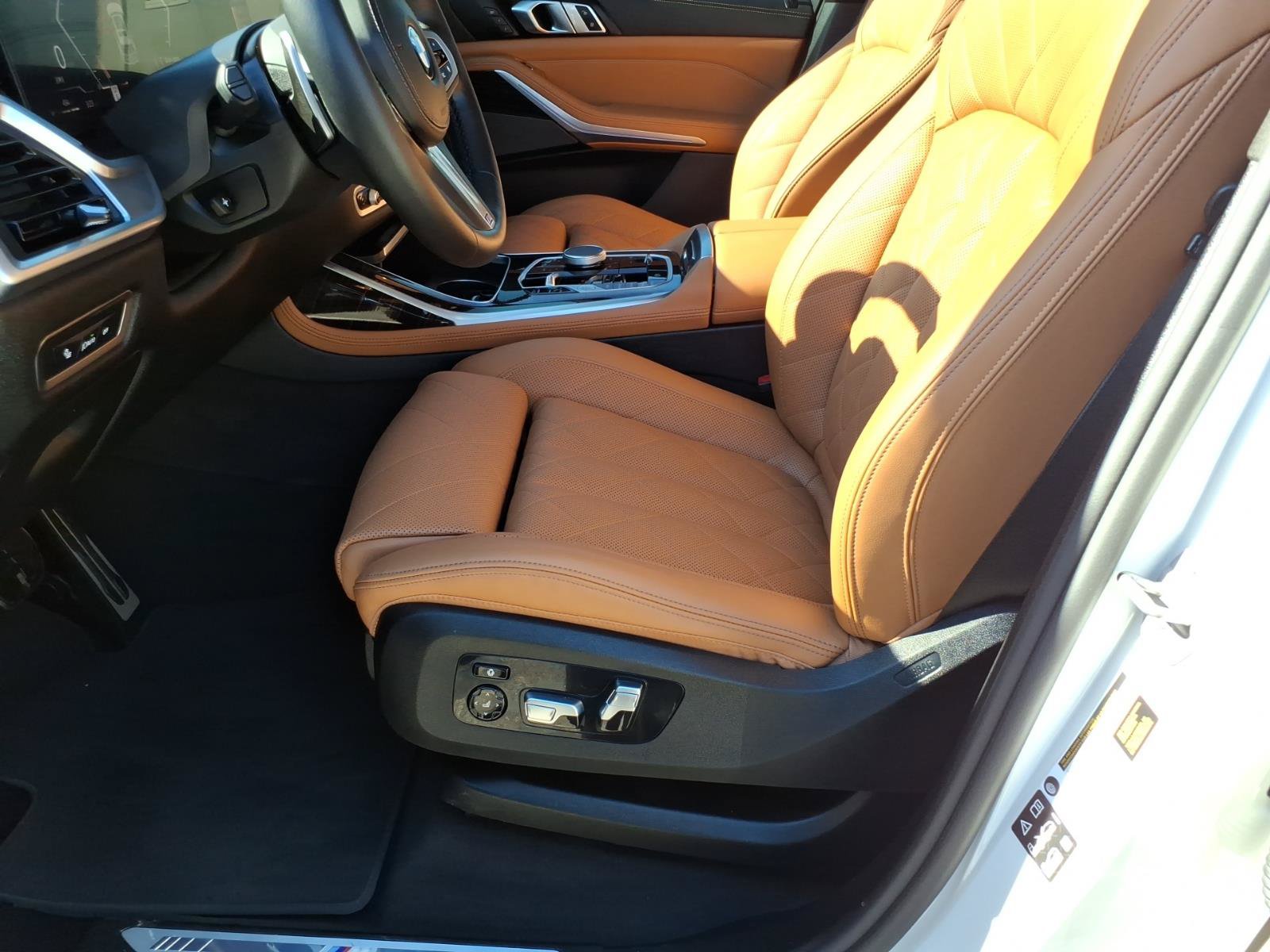 Used 2026 BMW X7 xDrive40i w/ M Sport Package AWD/4WD image 16