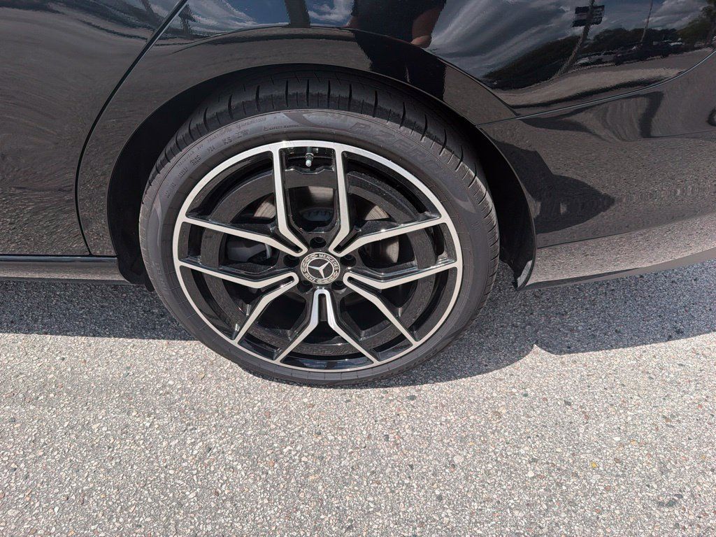 Used 2026 Mercedes-Benz C 300 Sedan image 8