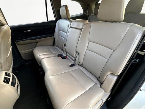Used 2016 Honda Pilot Touring image 26