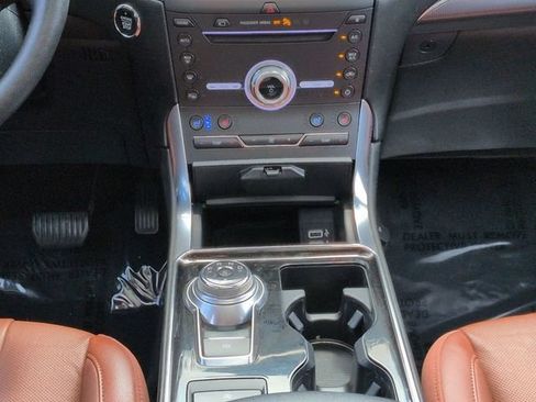 Used 2019 Ford Edge Titanium w/ Equipment Group 301A FWD image 19