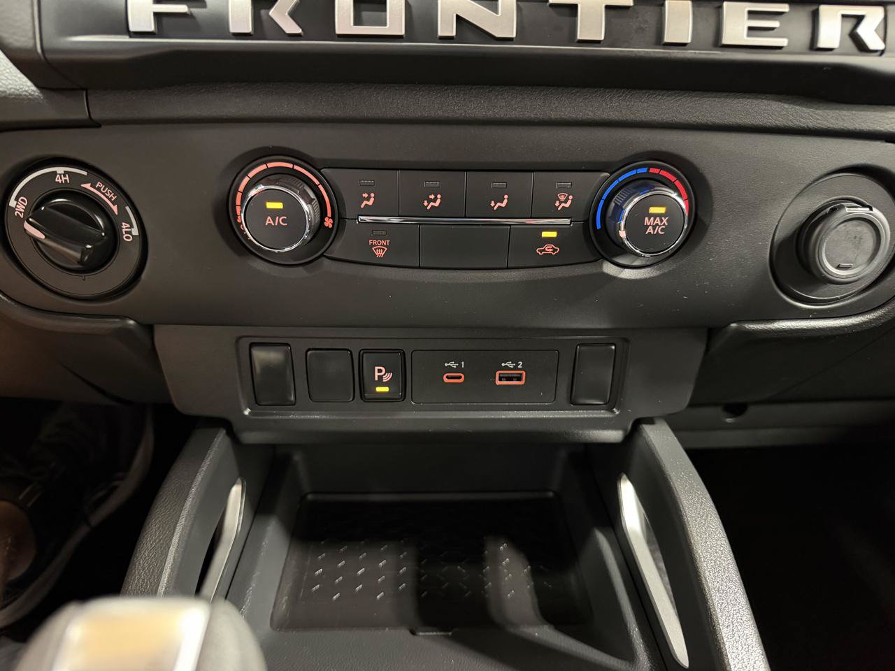 Used 2025 Nissan Frontier SV AWD/4WD image 22