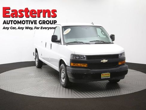 Used 2019 Chevrolet Express 2500 Extended RWD image 48