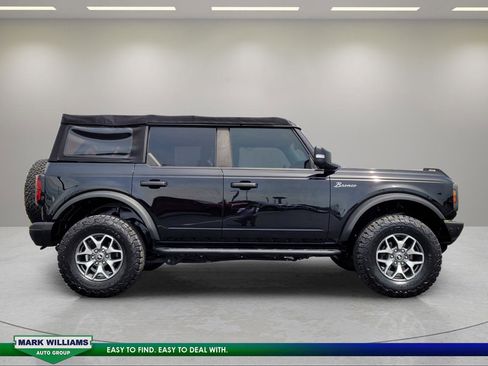 Certified 2021 Ford Bronco Badlands AWD/4WD image 2