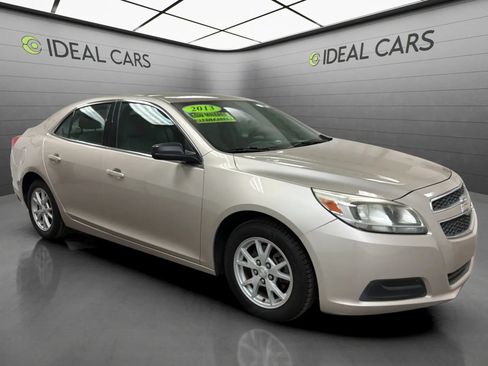 Used 2013 Chevrolet Malibu LS FWD image 3