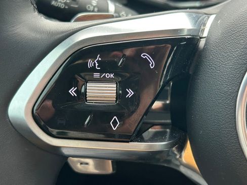 Used 2024 Jaguar F-PACE R-Dynamic S image 41