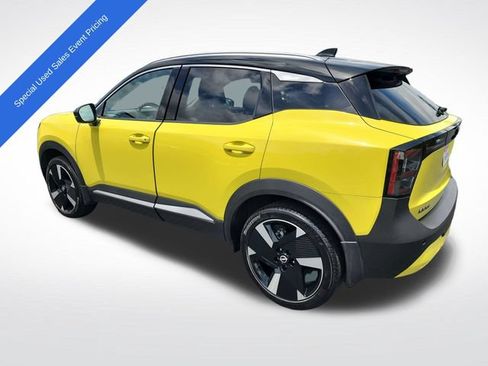 Used 2025 Nissan Kicks SR AWD/4WD image 3