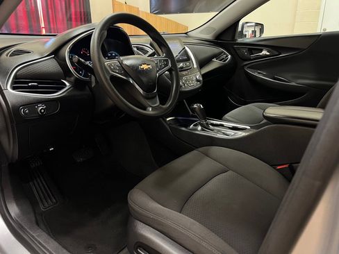 Used 2020 Chevrolet Malibu LT image 26