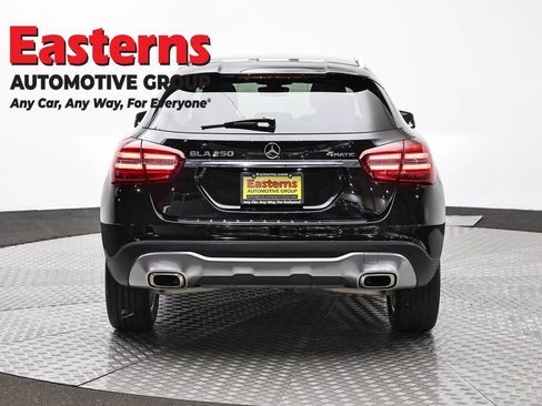Used 2019 Mercedes-Benz GLA 250 4MATIC w/ Premium Package image 6