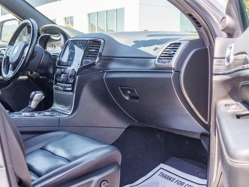 Used 2021 Jeep Grand Cherokee Limited AWD/4WD image 20