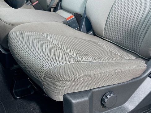 Certified 2022 Ford F250 XLT w/ Black Appearance Package image 10