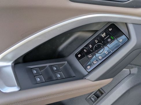 Certified 2025 Audi Q5 Premium Plus w/ Premium Plus image 11