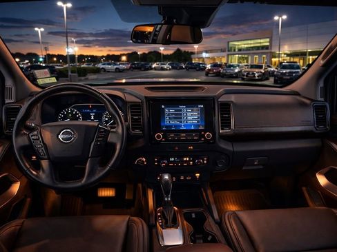 Used 2023 Nissan Frontier SV w/ Technology Package image 32