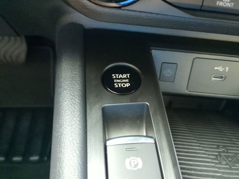 Used 2026 Nissan Kicks SV image 24