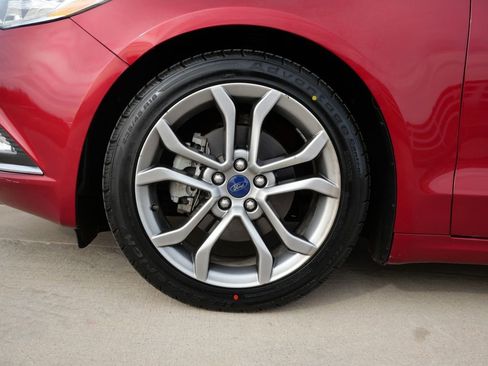 Used 2017 Ford Fusion SE w/ Equipment Group 201A image 10