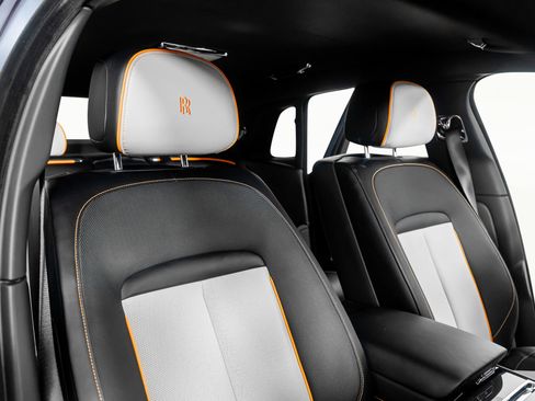 Used 2024 Rolls-Royce Ghost Black Badge w/ Black Badge Ghost Package image 30