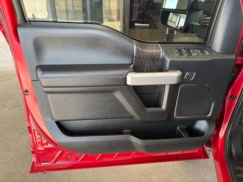 Used 2021 Ford F250 Lariat w/ Lariat Ultimate Package image 9