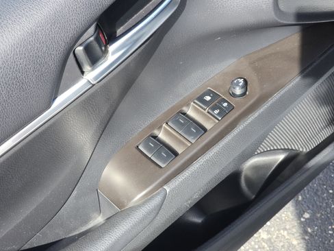 Used 2024 Toyota Camry SE image 24