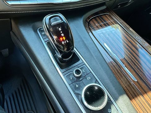 Certified 2023 Cadillac Escalade Premium Luxury w/ LPO, Radiant Package image 27