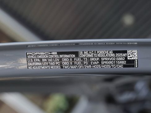 Used 2025 Porsche 718 Boxster image 44