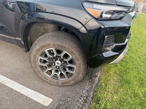Used 2023 Chevrolet Colorado Z71 w/ Advanced Trailering Package image 3