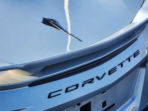 Used 2021 Chevrolet Corvette Stingray Preferred Cpe w/ Z51 Performance Package image 11