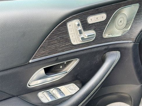 Used 2023 Mercedes-Benz GLS 450 4MATIC image 19