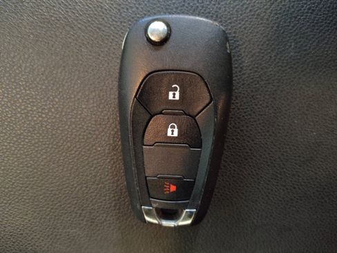 Used 2024 Chevrolet Trax LS FWD image 32