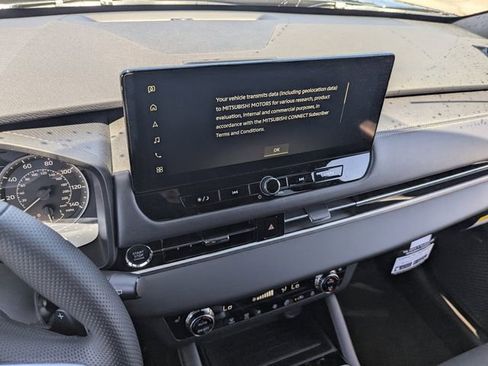 New 2026 Mitsubishi Outlander LE FWD image 16