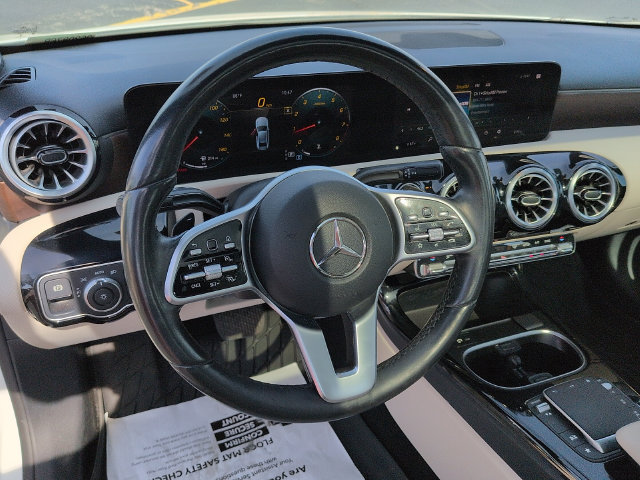 Used 2022 Mercedes-Benz A 220 4MATIC image 13