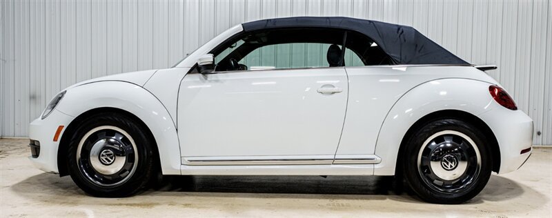Used 2016 Volkswagen Beetle 1.8T Denim FWD image 2