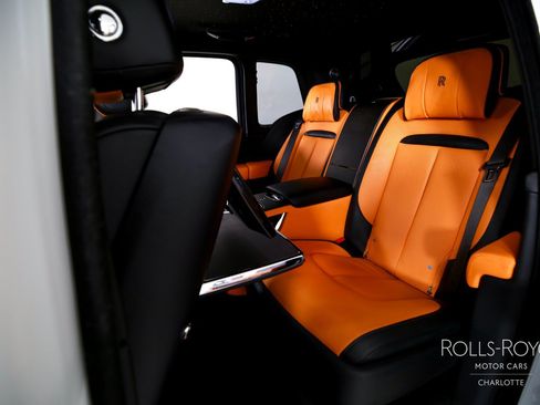 Certified 2020 Rolls-Royce Cullinan AWD/4WD image 18