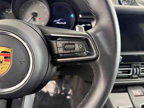 Certified 2023 Porsche Macan S AWD/4WD image 29