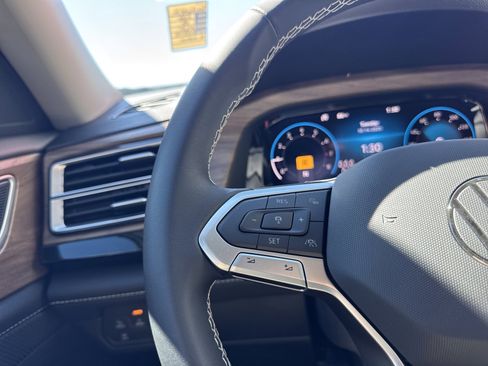 New 2026 Volkswagen Atlas SE image 28