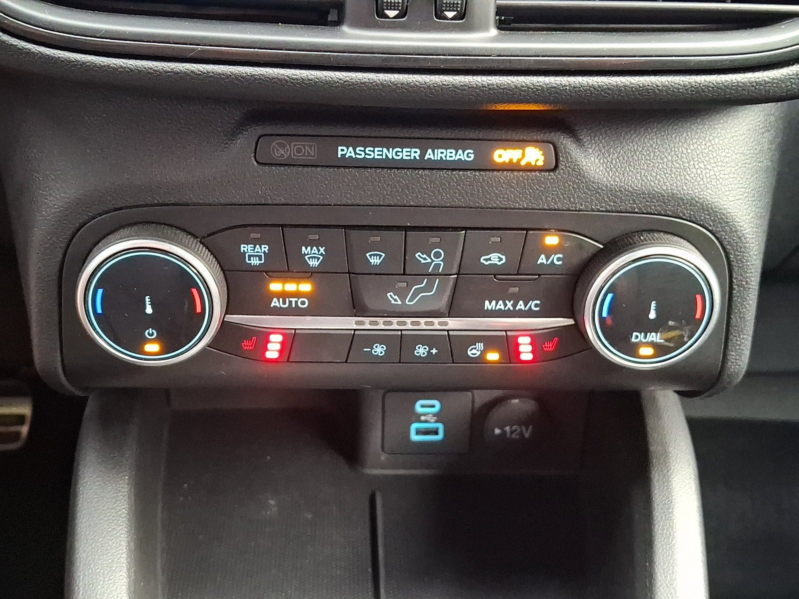Used 2023 Ford Escape ST-Line Select AWD/4WD image 15