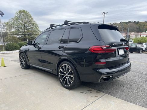 Certified 2022 BMW X7 M50i image 6