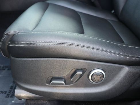 Used 2025 Genesis GV70 2.5T AWD/4WD image 51