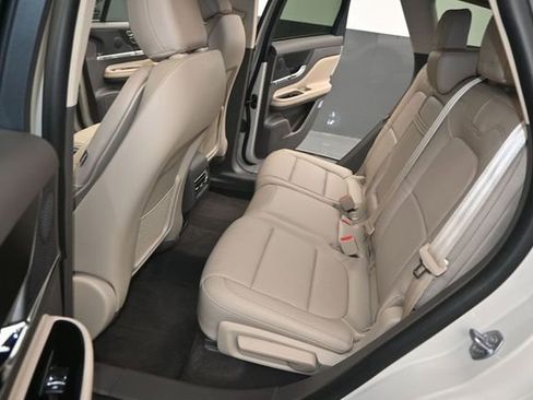 Used 2024 Lincoln Corsair Reserve FWD image 11