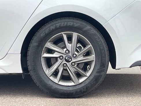 Used 2020 Kia Optima LX FWD image 19