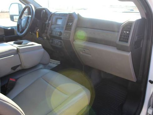 Used 2021 Ford F550 4x4 Regular Cab Super Duty image 22