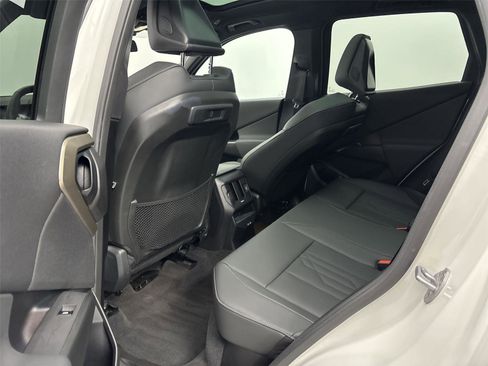 Used 2025 BMW X3 xDrive30i image 29