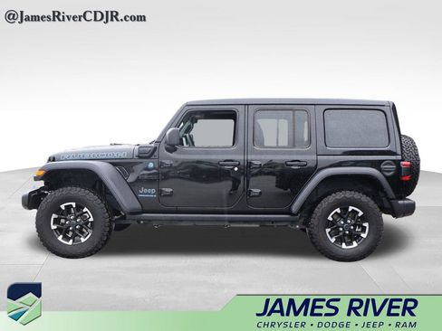 Used 2025 Jeep Wrangler Unlimited Rubicon 4xe w/ Safety Group AWD/4WD image 2