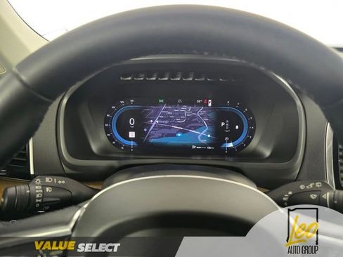 Used 2023 Volvo XC90 B6 Plus w/ Protection Package Premier AWD/4WD image 12