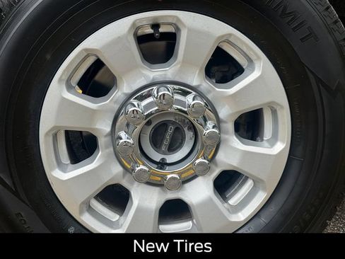 Certified 2024 Ford F250 XLT AWD/4WD image 13