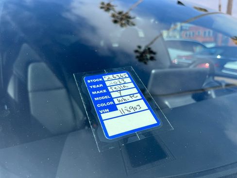 Used 2023 Tesla Model Y Long Range AWD/4WD image 21