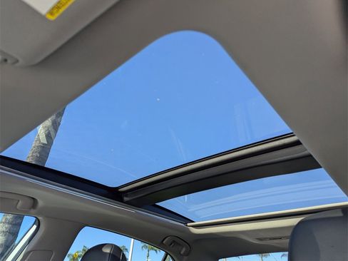 Used 2020 Toyota Camry XSE image 8