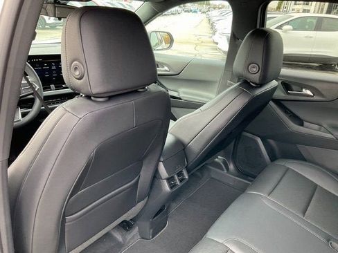 New 2026 Chevrolet Equinox LT w/ Convenience Package II image 14