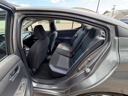 Used 2025 Nissan Versa SV FWD image 24